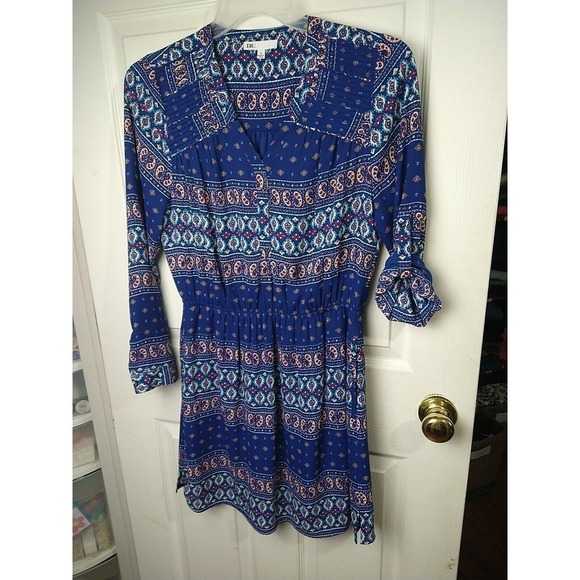 DanielRainn 2 Blue Paisley Long Roll Tab V Neck Shirt Blouse. Size M - Picture 2 of 14